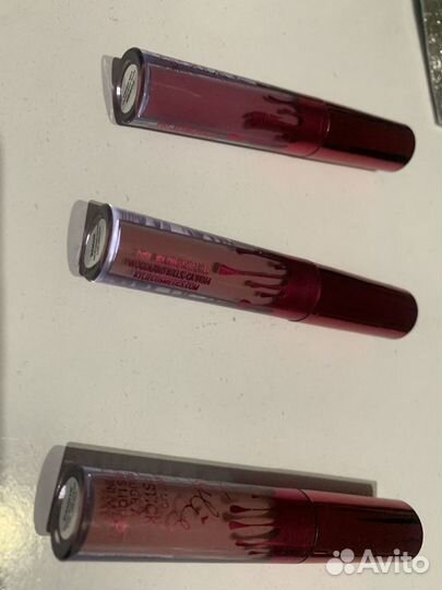 Помада помада Kylie новая