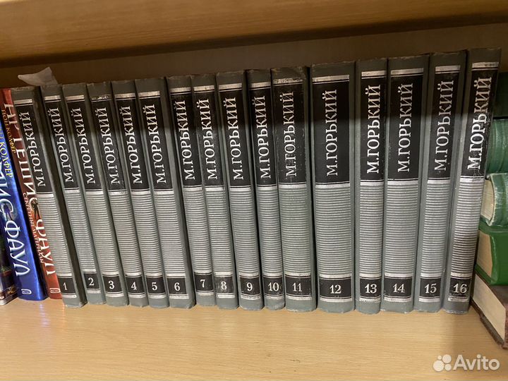 Книги в ассортименте