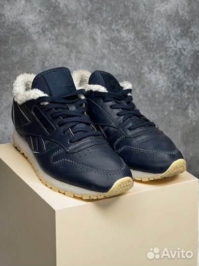 Кроссовки женские зимние reebok classic leather