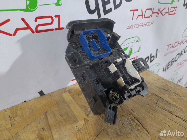 Корпус блока предохранителей Hyundai Tucson 3 (201