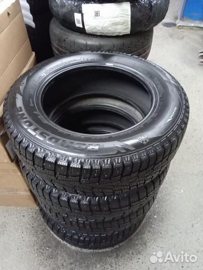 Roadstone Winguard WinSpike 215/65 R16