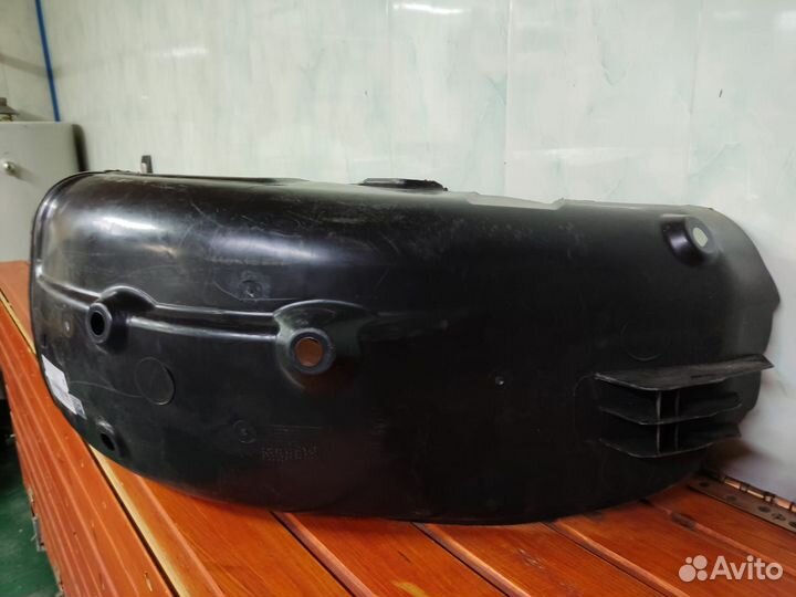 Подкрылок задний правый Hyundai Santa Fe 2. 2005-2