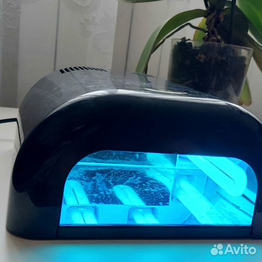 Лампа для ногтей