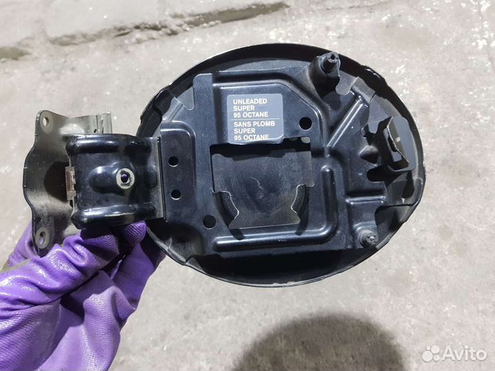 Лючок бензобака Nissan note E11