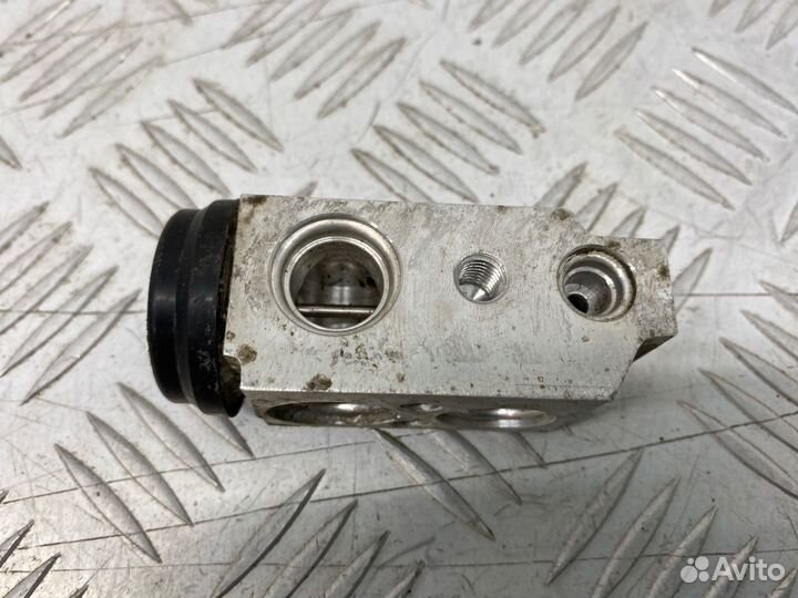 Б/У клапан кондиционера Hyundai Solaris 1 RB G4FA