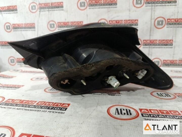 Стоп-сигнал левый toyota IST