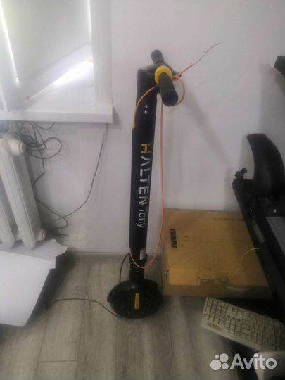 Стойка Электросамокат halten toni