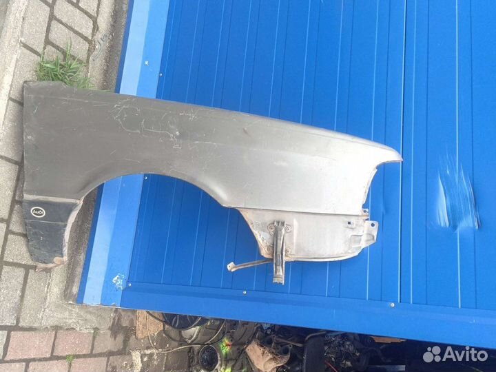 Крыло Ауди 80 В3 кузов