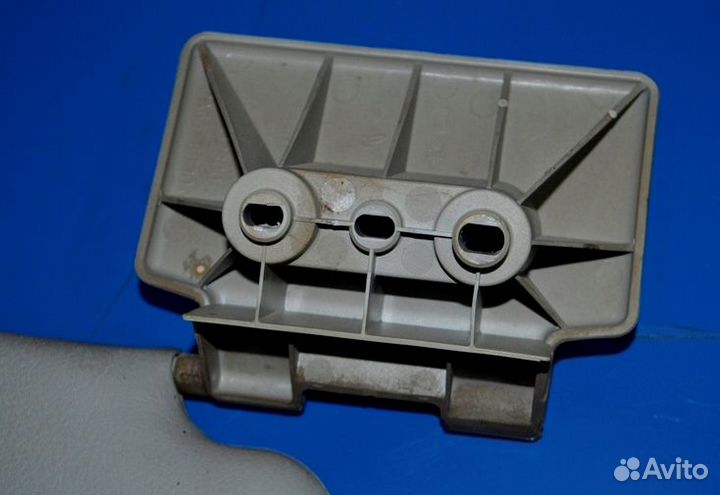 Солнцезащитный козырек в салоне, центральный renau