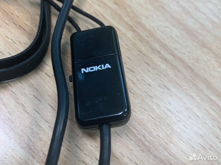 Наушники Nokia проводные