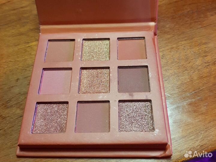 Тени для век