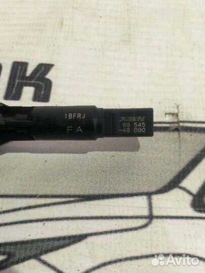 Датчик ABS задний правый Lexus Rx 450 H GYL25