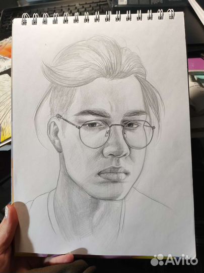 Портрет на заказ по фото карандашом