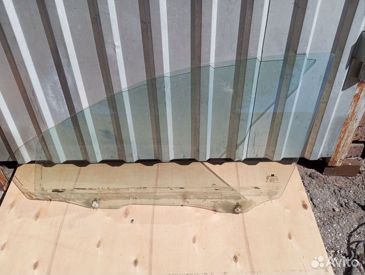 Стекло левое переднее Шевроле Авео Т 250