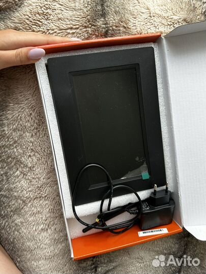 Цифровая фоторамка новая