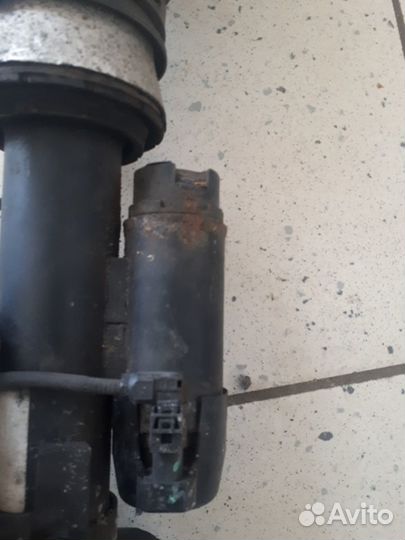 Стойка амортизатора (Пневмоподвеска) передняя