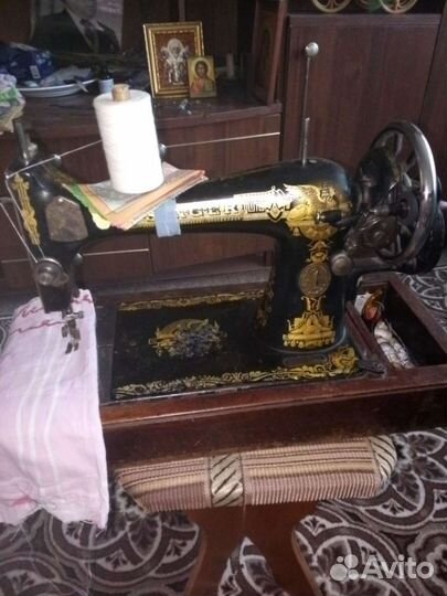 Швейная машина Singer