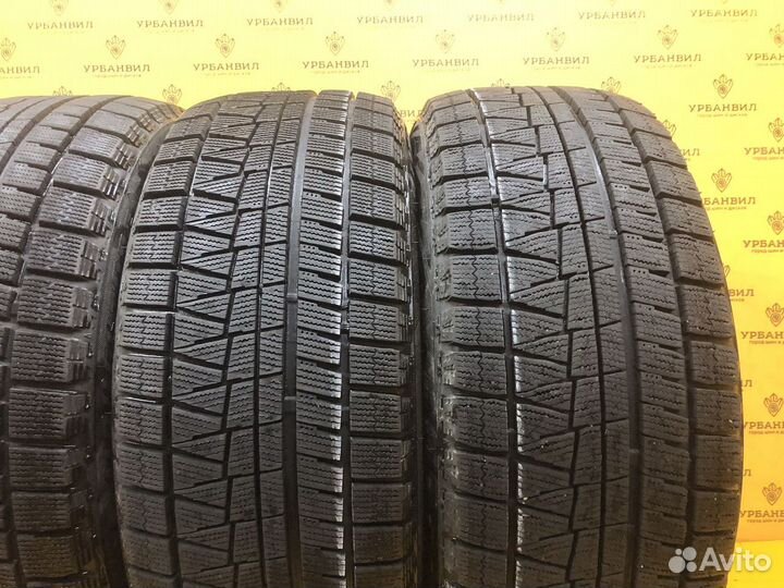 Bridgestone Blizzak Revo GZ 225/50 R17 94Q