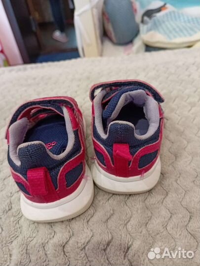 Кроссовки adidas
