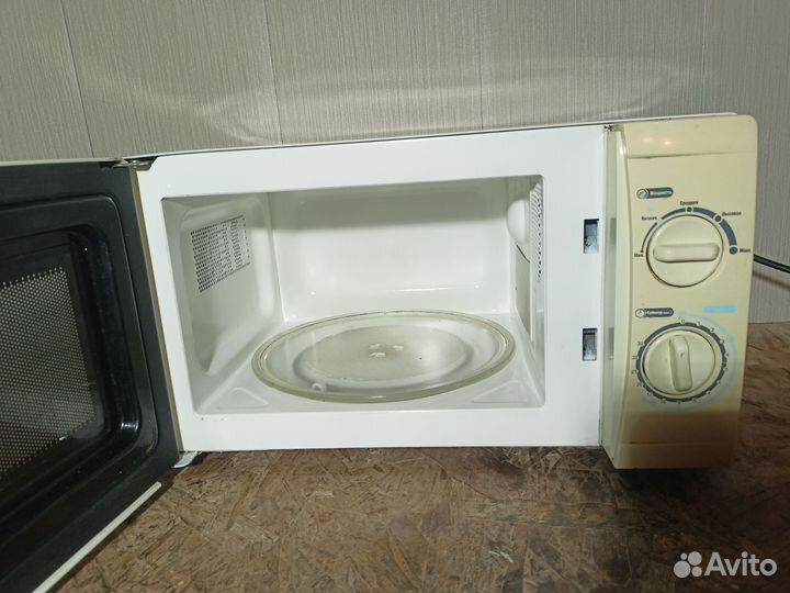Микроволновая печь