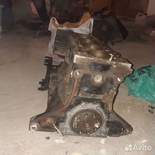 Продам блок двигателя