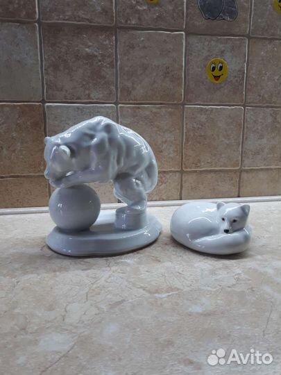 Фарфоровые статуэтки