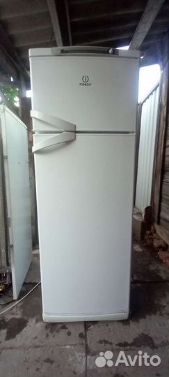 Холодильник индезит