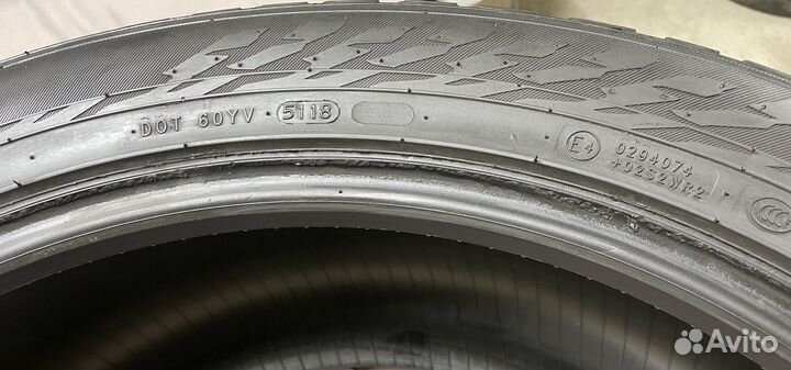 Nokian Tyres Hakkapeliitta 9 SUV 275/45 R21