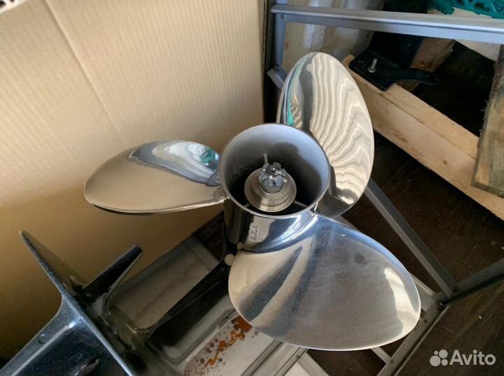 Лодочный мотор