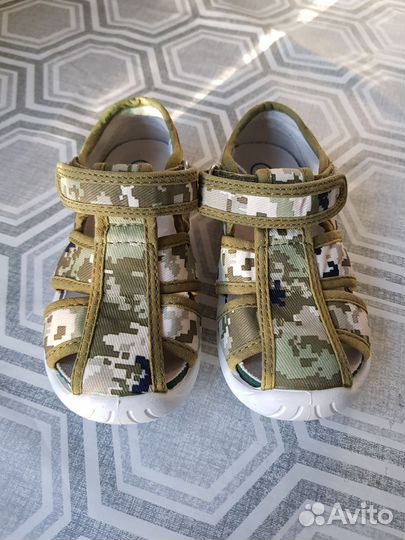 Сандалии Котофей 24