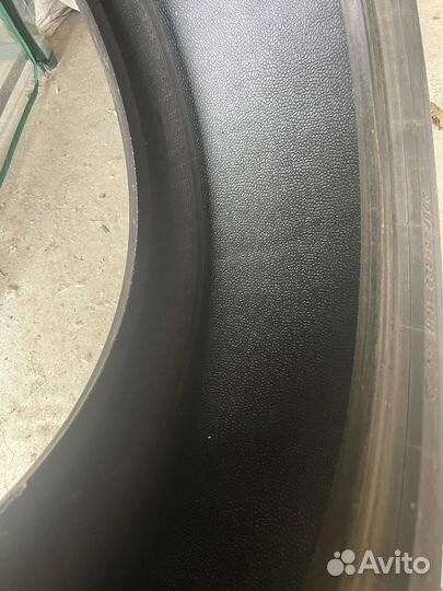 Pirelli Ice Zero 275/45 R20