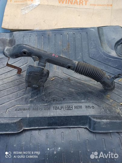 Патрубок воздушного фильтра Nissan Primera p11