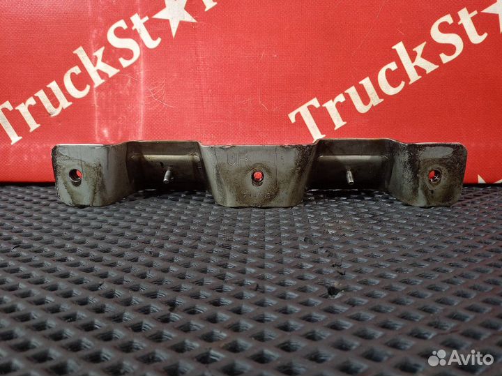 Кронштейн глушителя Renault T