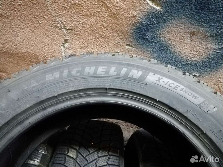 Michelin X-Ice Snow 215/55 R17 98H