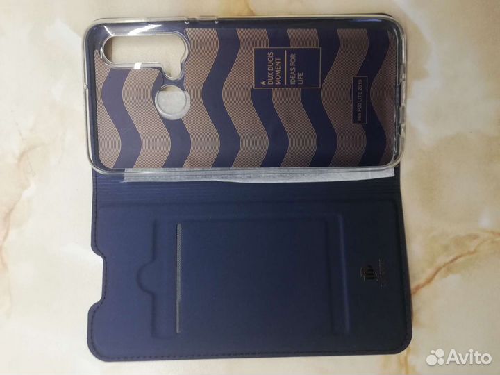 Чехол книжка новый huawei