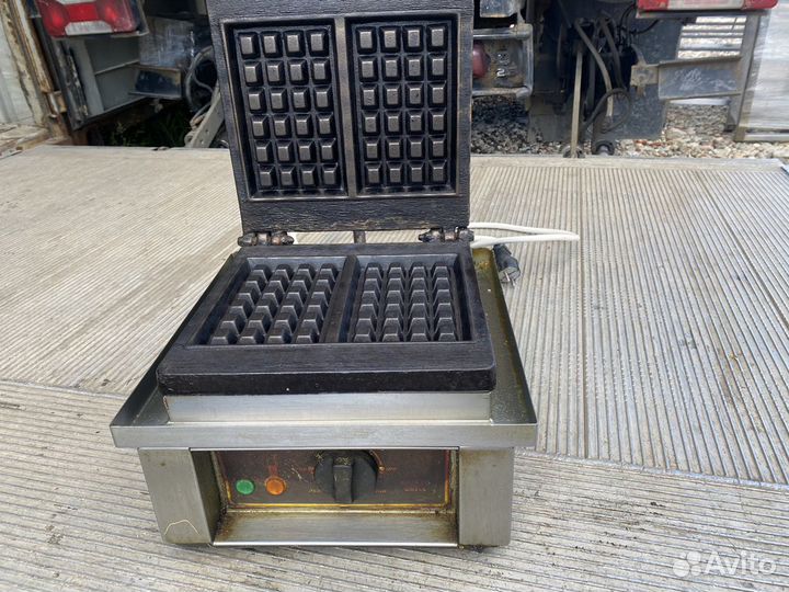 Вафельница Roller Grill