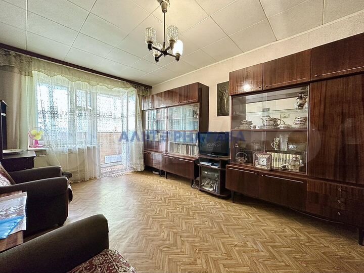 2-к. квартира, 52,1 м², 2/5 эт.