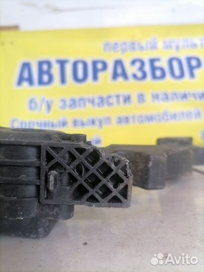 Педаль газа Ford Focus 2