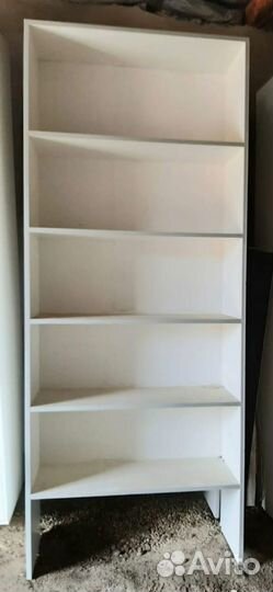 Стеллажи и этажерки