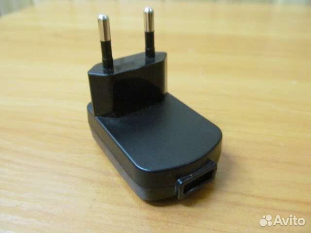 Универсальный адаптер/зарядное устройство Alcatel