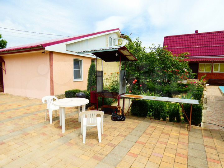 Комната 40 м², 1/2 эт.