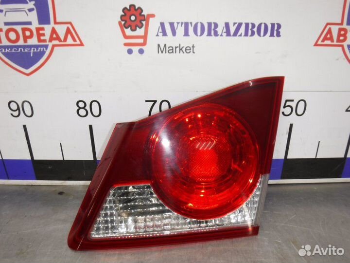 Фонарь задний правый Honda Civic 4D R18A2 2008
