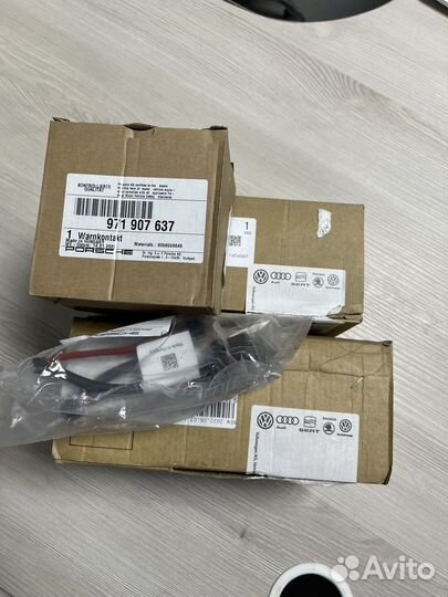 Комплект колодок Porsche Taycan с датчиками износа