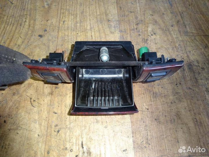 Пепельница передняя Jeep Grand Cherokee (WJ, WG)