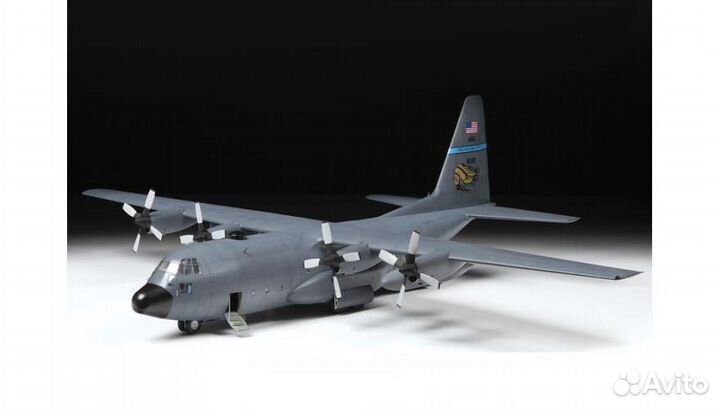Модель Американский самолет С-130 (масштаб 1:72)