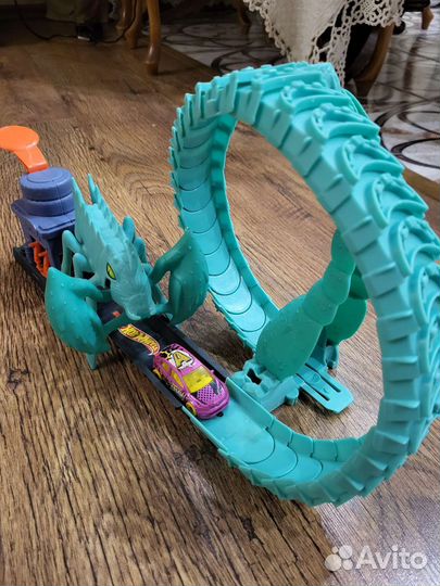 Гоночный трек hot wheels