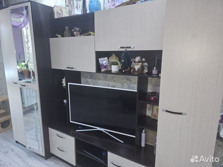 Стенка в гостиную