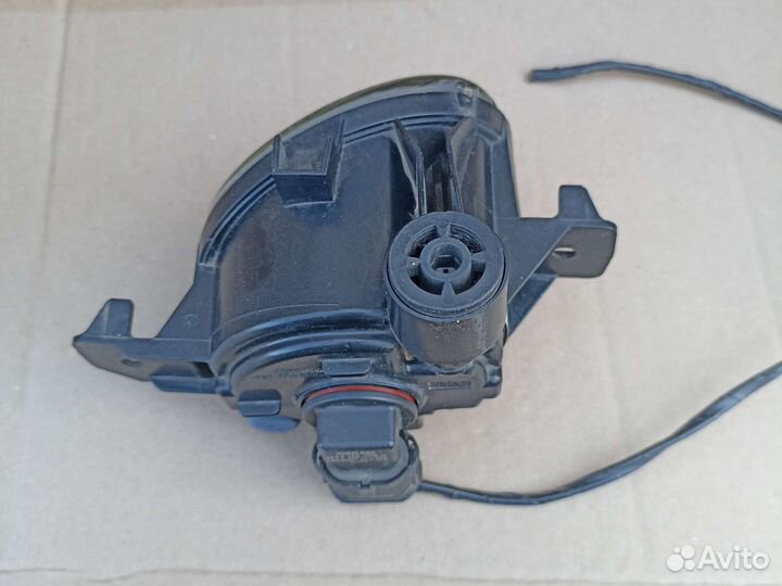 Фара противотуманная левая BMW X1 E84 X5 E70