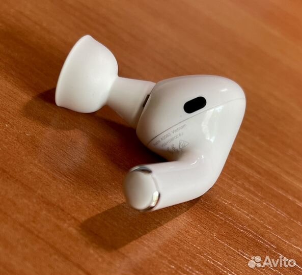 Правый наушник Apple airpods pro