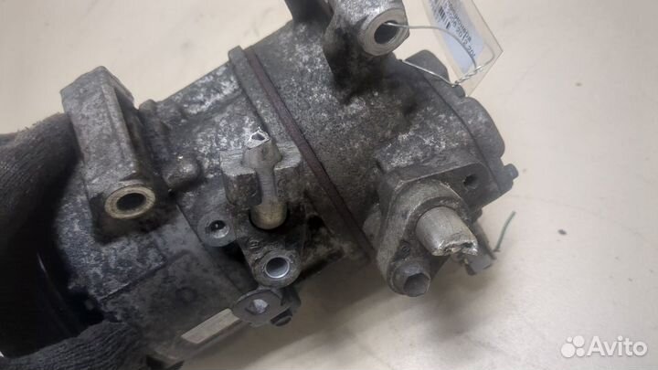 Компрессор кондиционера Toyota Auris E15